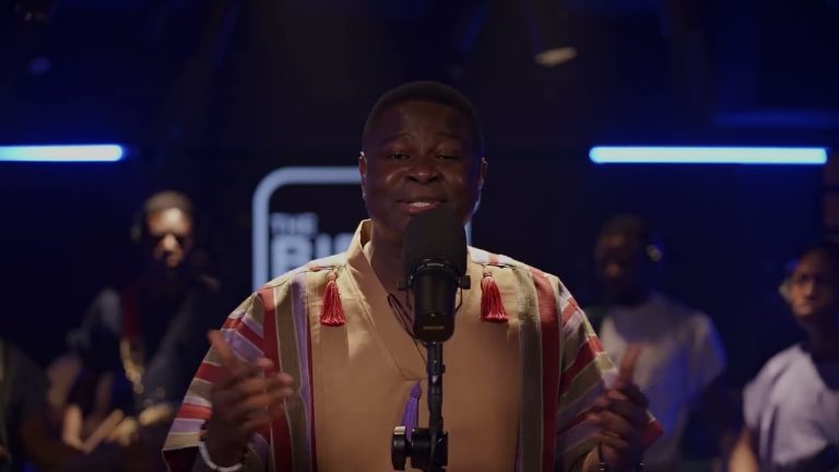 Video: Bidemi Olaoba – Niwaju Oluwa